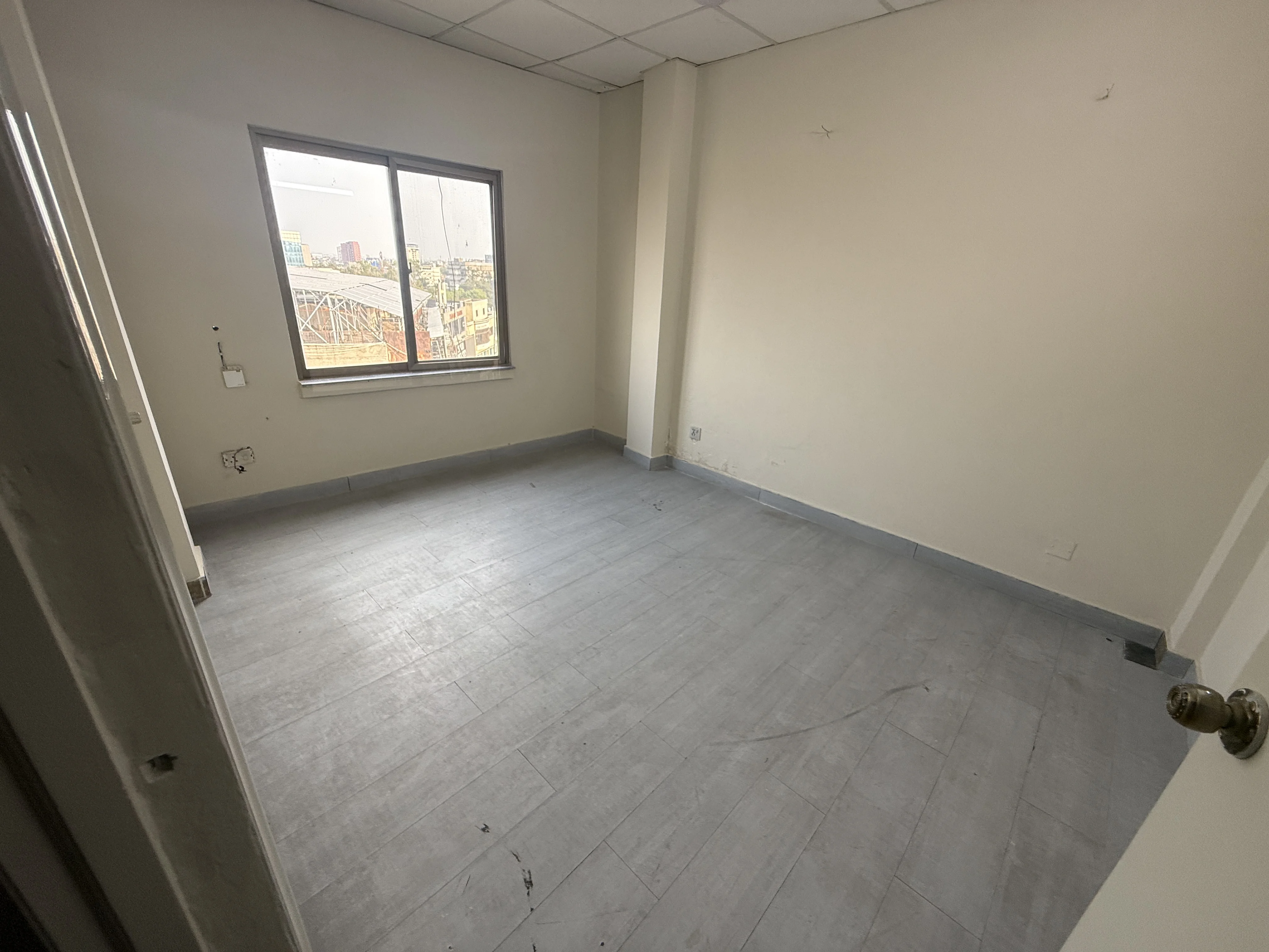Suite 12 – Ashrafi Towers