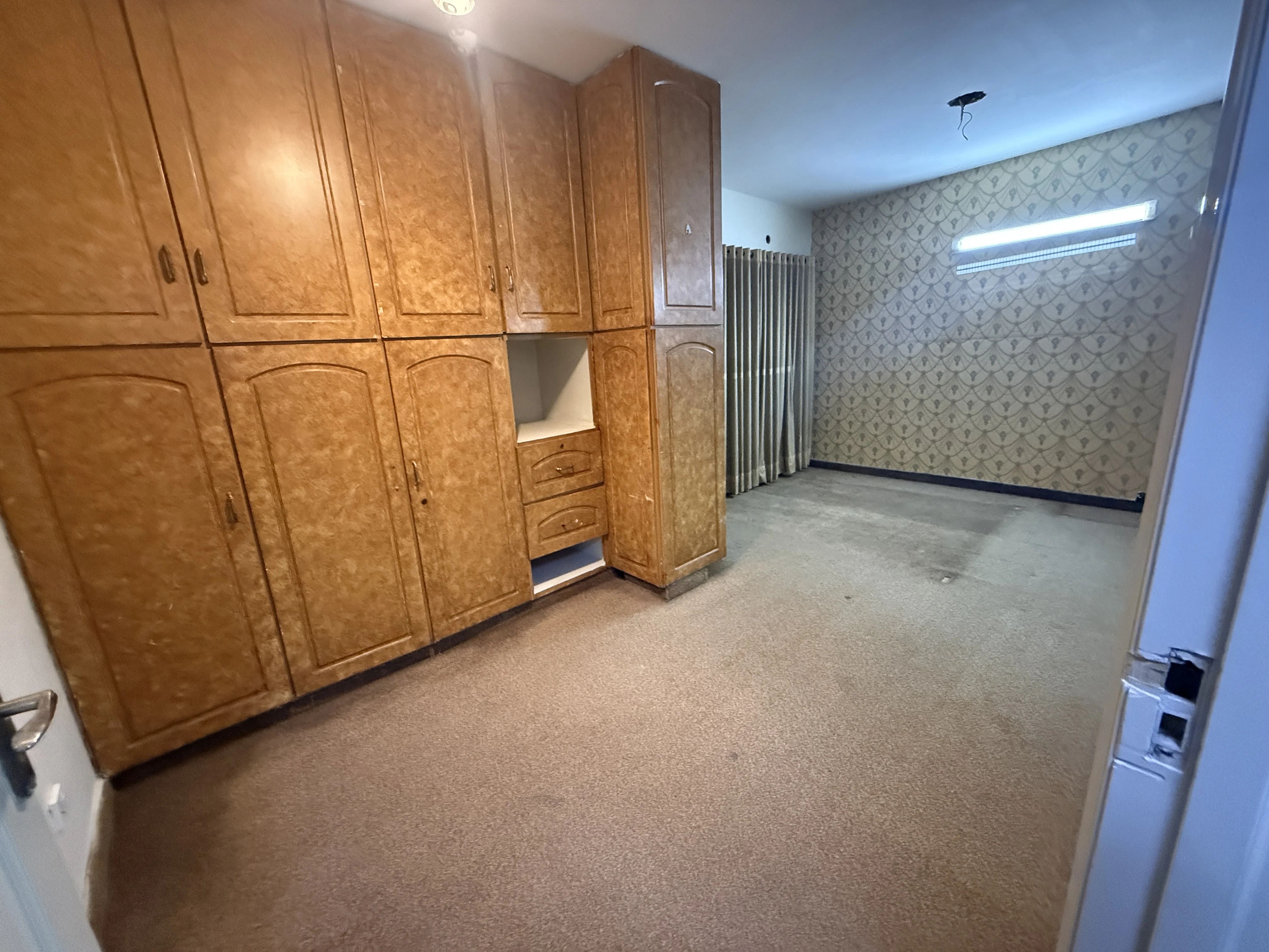 Suite 15 – Ashrafi Towers